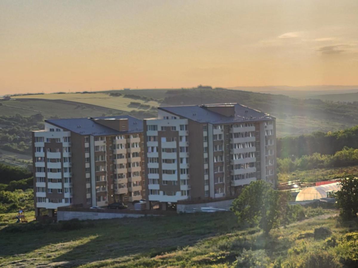 Sunrise New Copou Apartments Iasi Esterno foto